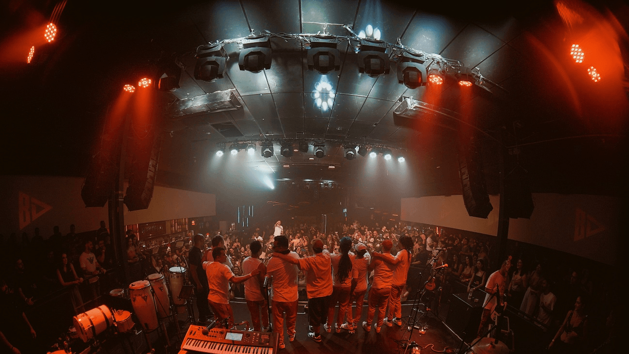Após o sucesso no Rio de Janeiro, Bruno Diegues encanta São Paulo com Show Lotado de lançamento do audiovisual “Mais Uma Noite” 1 bruno diegues