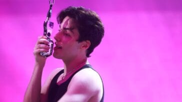 Enzo Ferro lança a inédita romântica “Quem Sabe A Gente Volta”