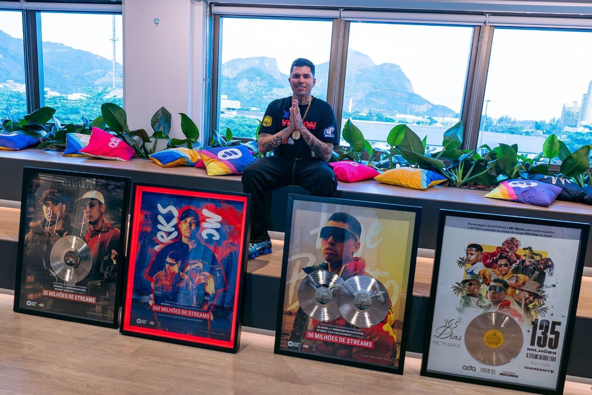 MC Marks recebe certificações da Warner Music e anuncia novo álbum 1 MC Marks recebe certificações da Warner Music e anuncia novo álbum