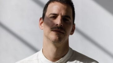 Saiba mais sobre o israelense Adam Ten, grande atração do CAOS neste sábado