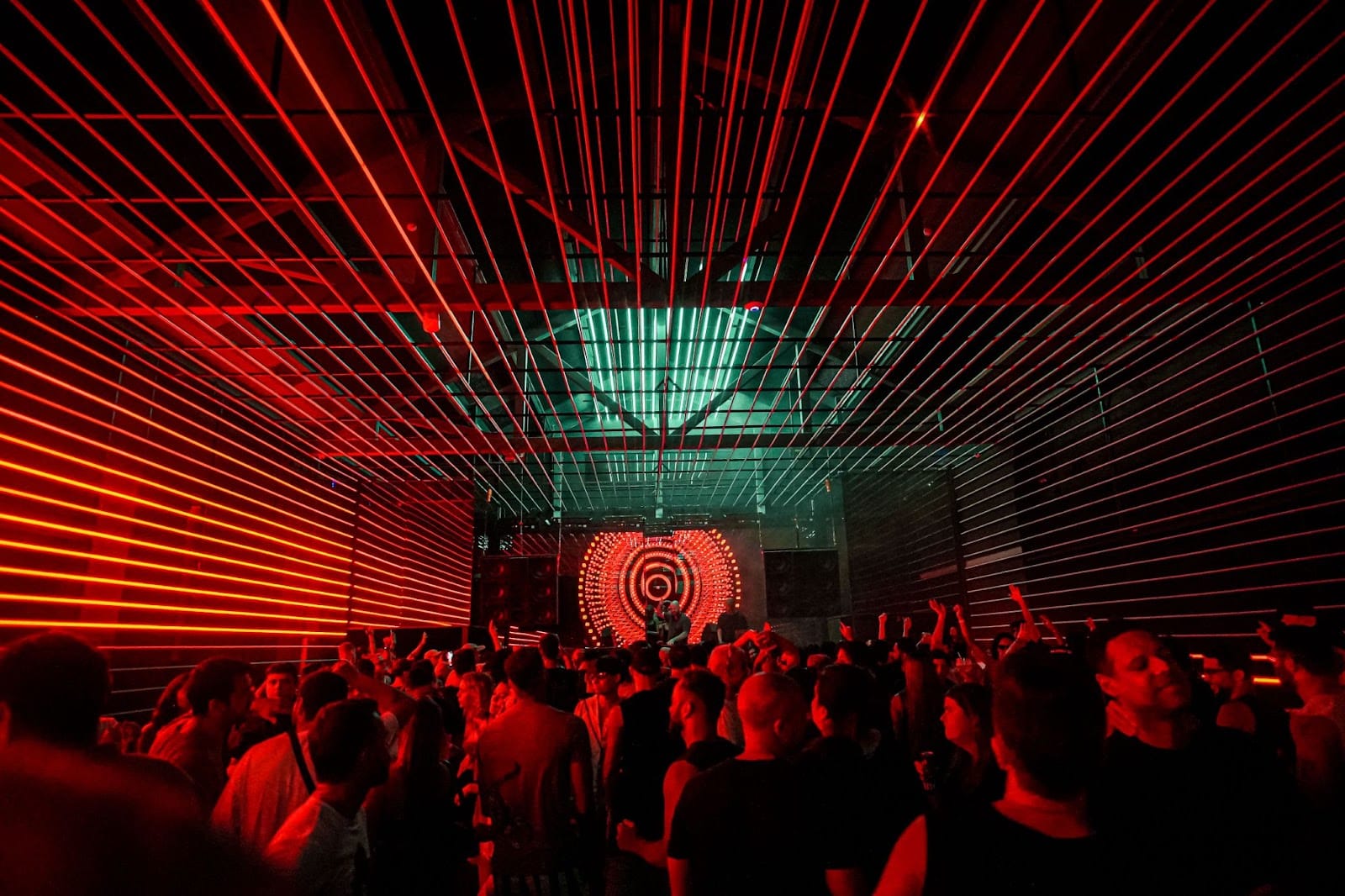 Com Armand Van Helden, Sébastien Léger, Fernanda Pistelli e Bruce Leroys, D-EDGE Rio anuncia programação de abril 1 Com Armand Van Helden, Sébastien Léger, Fernanda Pistelli e Bruce Leroys, D-EDGE Rio anuncia programação de abril