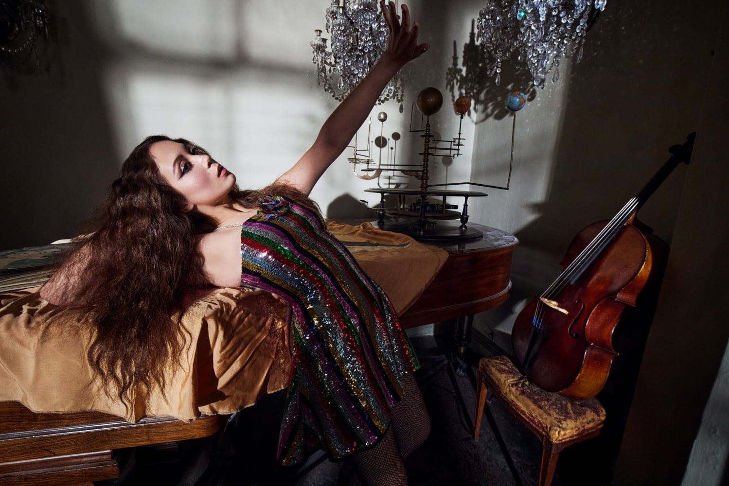 Laufey apresenta “Silver Lining” no Coachella junto à Orquestra Filarmônica de Los Angeles