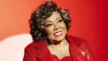 Alcione anuncia show inédito em Curitiba