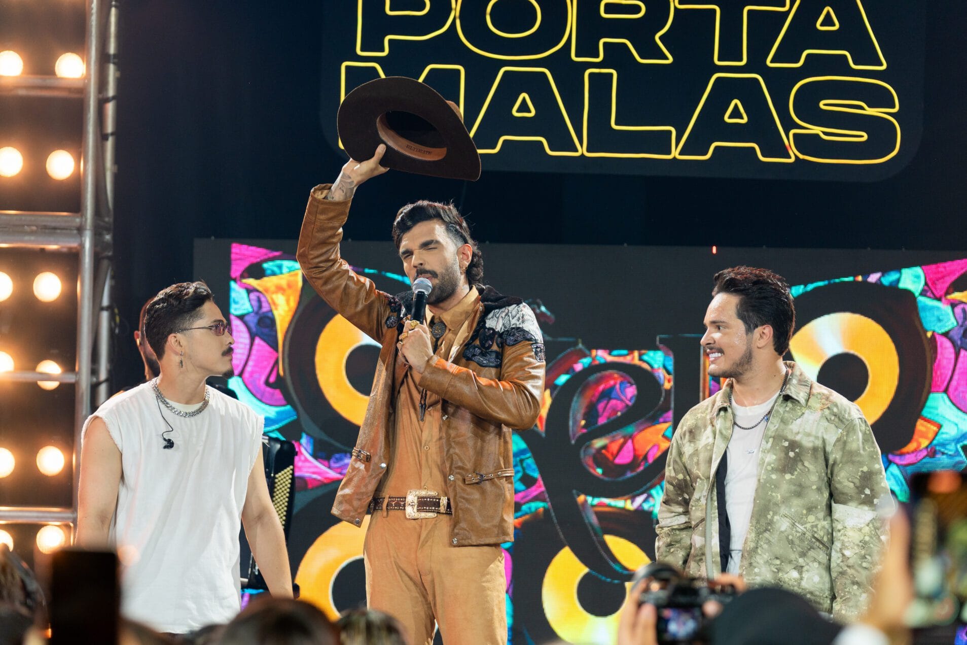 Kaique e Felipe e Luan Pereira