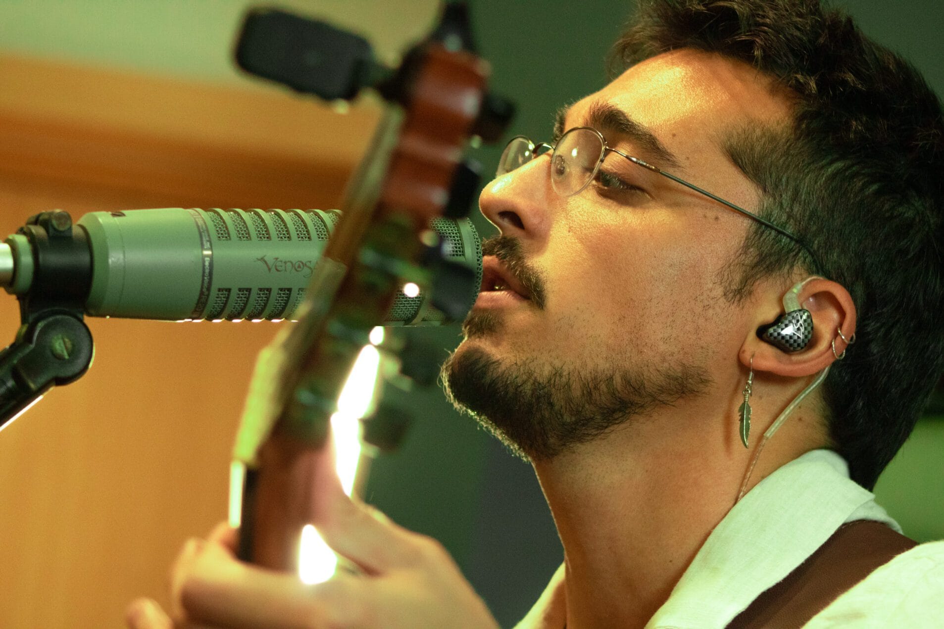 Matheus Jettar lança live session com repertório inédito gravado na BASE.CO 1 Matheus Jettar Créditos_ Vinícius Campos