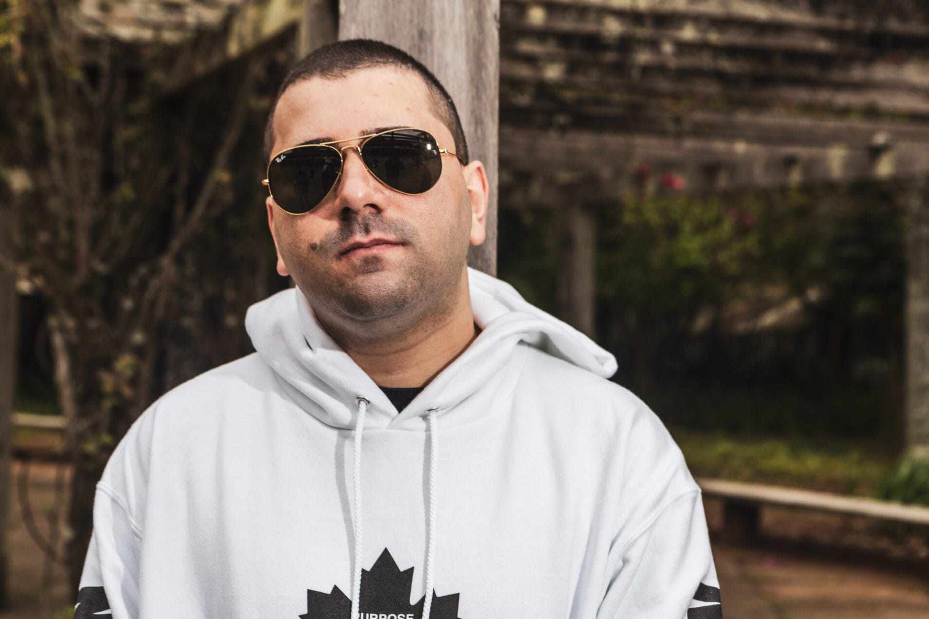 prod_track-files_1292520_extra_pictures_Angelomromano