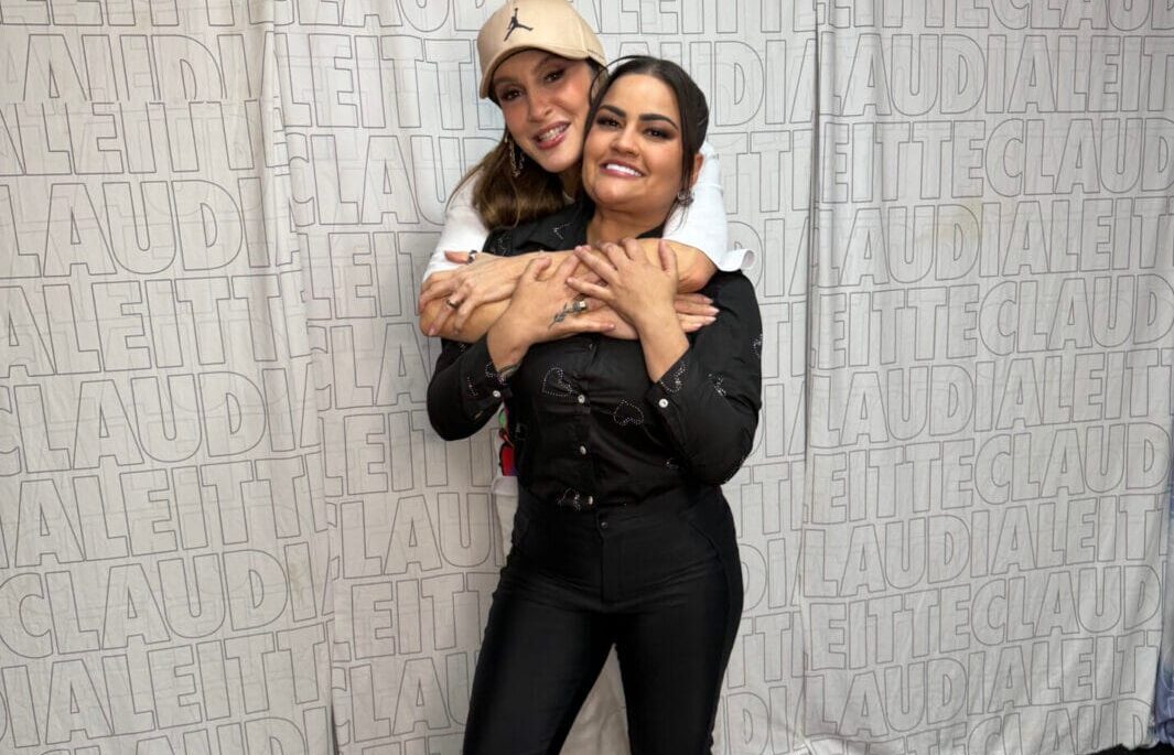 Encontro de vozeirões Mara Pavanelly e Claudia Leitte em evento no Ceará