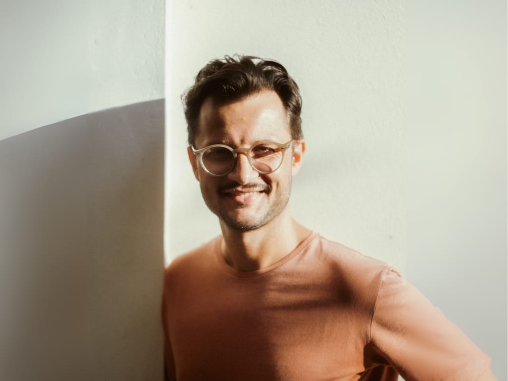 Pablo Lanzoni lança o disco Aviso de não lugar