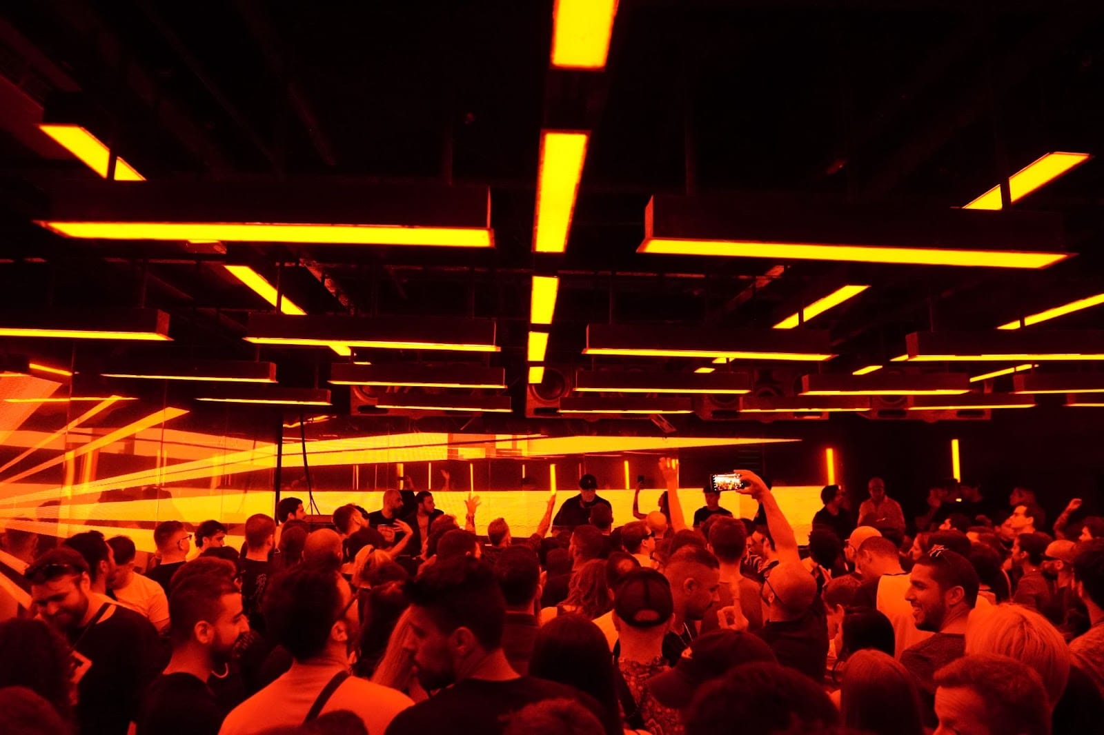 Richy Ahmed, Tal Fussman, Dimmish, Ratier, Gui Boratto, Acid Asian, Malive, Unfazed e mais- confira a programação de agosto do D-EDGE SP