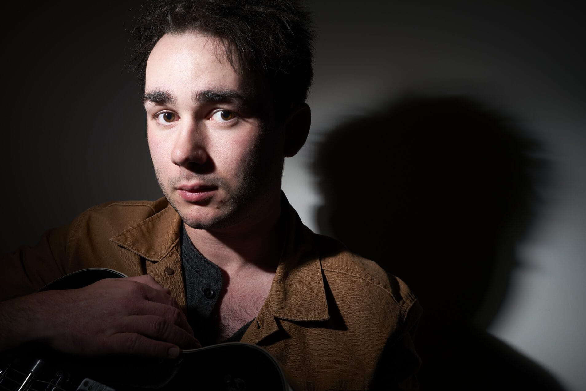No Breaks Jake encara o caos interior no explosivo novo single “I Don’t Want to Be Like Me” 1 04 - No Breaks Jake - No Breaks Jake Landscape Press Photo by Chris Goodyear