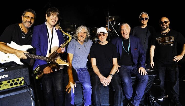 Dire Straits Legacy traz show inédito a Curitiba no dia 31 de outubro 2 Dire Straits Legacy