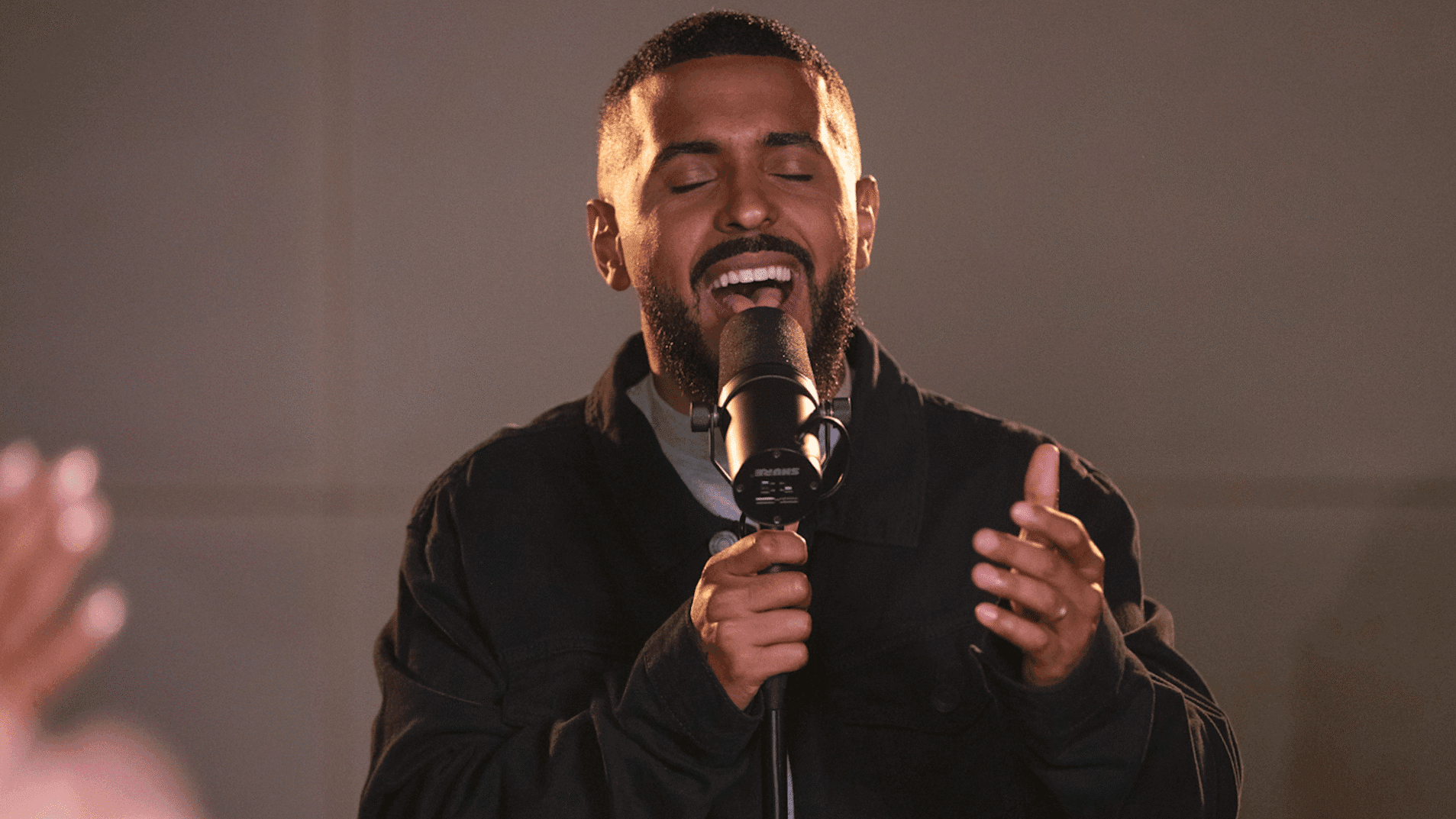 “O Fogo Do Senhor”, canção de Israel Soares que vai mexer com o seu coração 1 Foto_Print_do_Clipe
