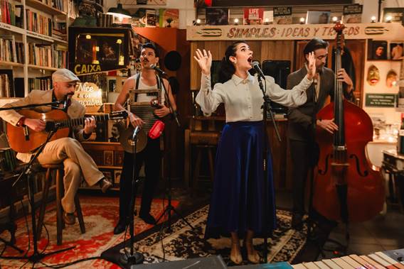 ​Com canções da era de ouro do rádio, Nice & os Gonçalves faz show no Blue Note