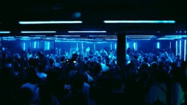 D-EDGE SP- Rødhåd, East End Dubs, Traumer, Eli Iwasa B2B Meca, Edone e Gui Boratto comandam o último mês de 2025
