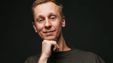 Ídolo do progressive trance mundial, Phaxe comanda volta da Psicodelia Urbana ao CAOS neste sábado (1)