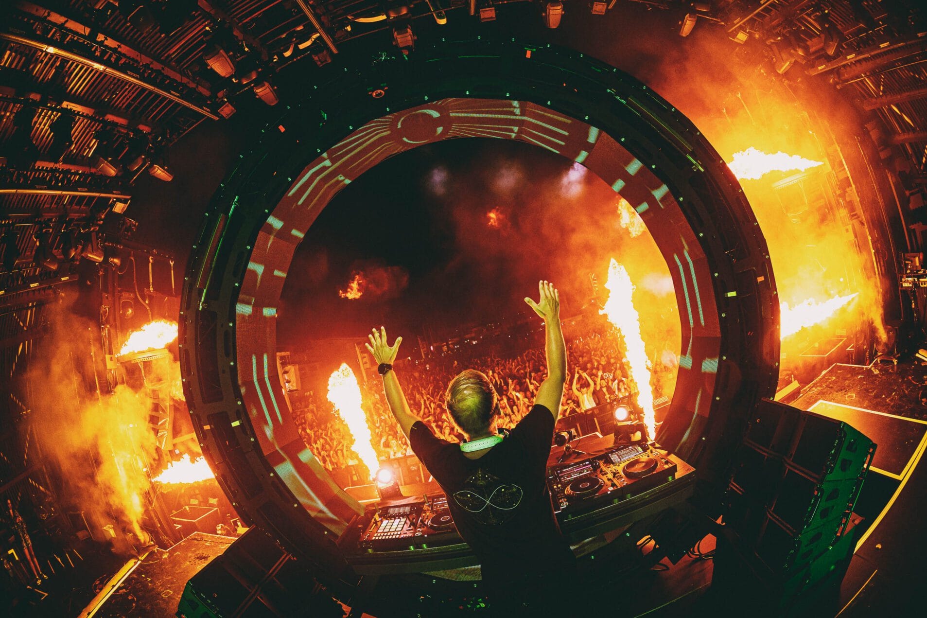 NOX Festival abre vendas ao público, após sucesso de pré-venda em edição de estreia com Armin van Buuren 1 NOX Festival abre vendas ao público, após sucesso de pré-venda em edição de estreia com Armin van Buuren