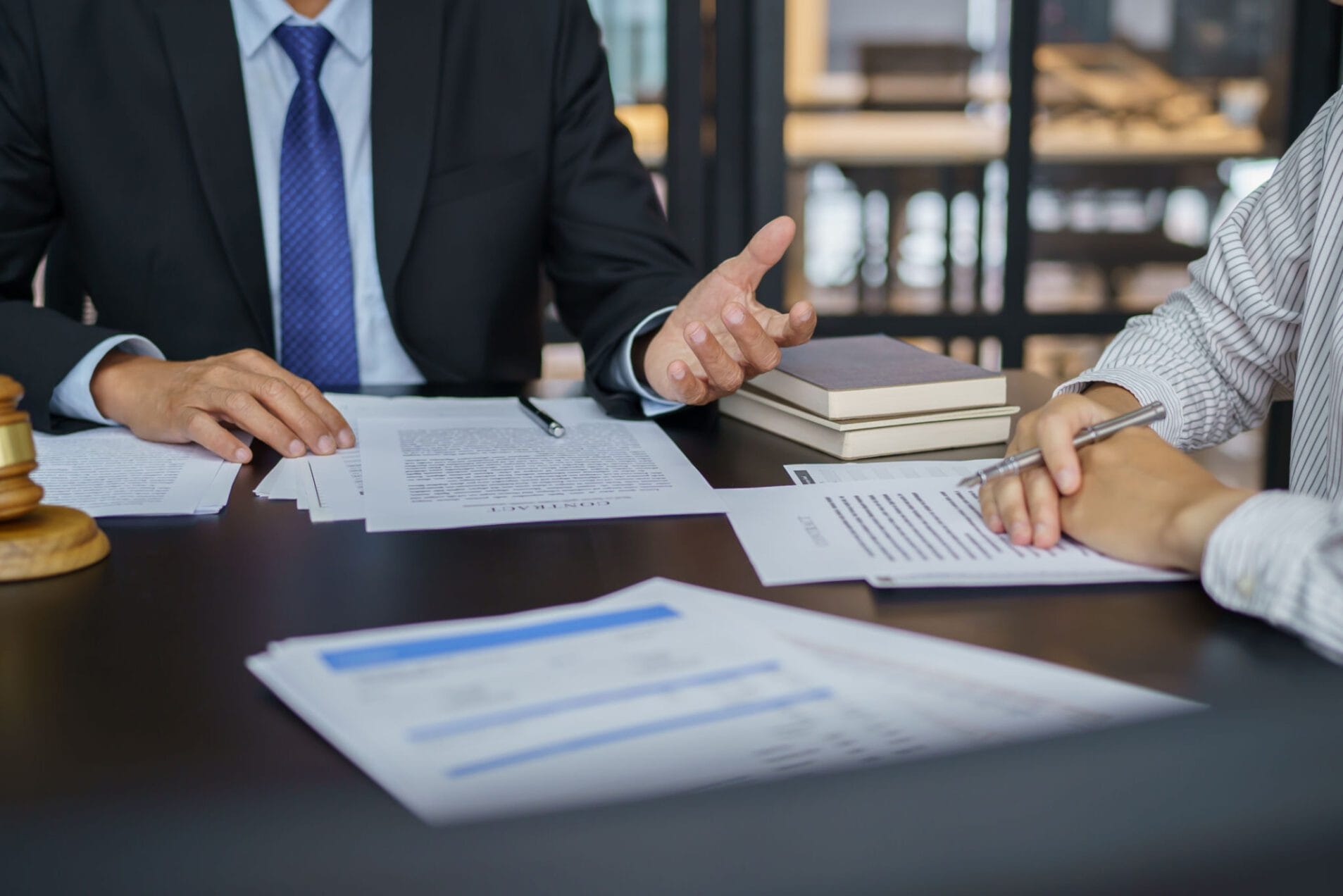 Por que tantos negócios imobiliários acabam no Judiciário?