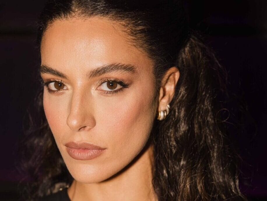 Atriz Desirée Pöpper brilha em desfile da Roberto Cavalli e reforça elo com o luxo italiano 1 Atriz Desirée Pöpper brilha em desfile da Roberto Cavalli e reforça elo com o luxo italiano
