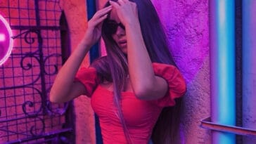 prod_track-files_1563615_album_cover_Maeva-Fischer-maeva-fischercoco-sur-la-peau-clip-officiel-album_cover