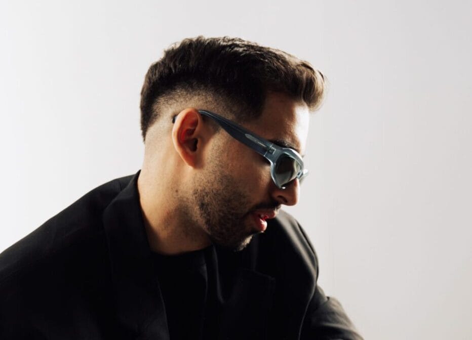 ADAMSELOUK-PRESSKIT50