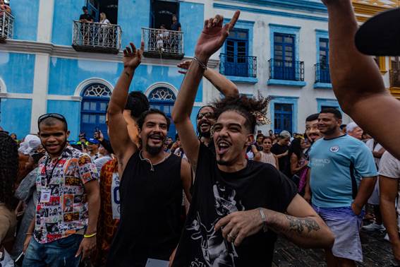 Campeão nas ladeiras: Léo da Bodega une cultura popular e urbana em seu novo single Campeão nas ladeiras- Léo da Bodega une cultura popular e urbana em seu novo single Bloco Campeão