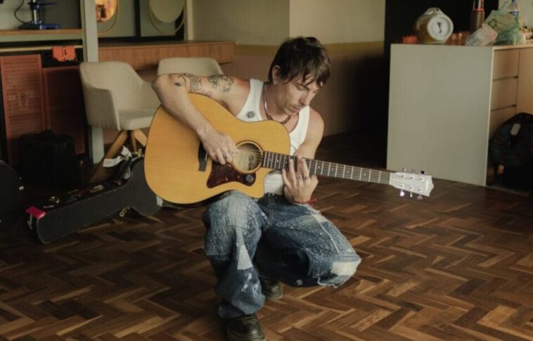 Di Ferrero apresenta show acústico, no Teatro Bradesco, em São Paulo 2 Di Ferrero