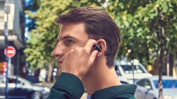 JBL_Sense-Pro_Lifestyle-Image_Black_3