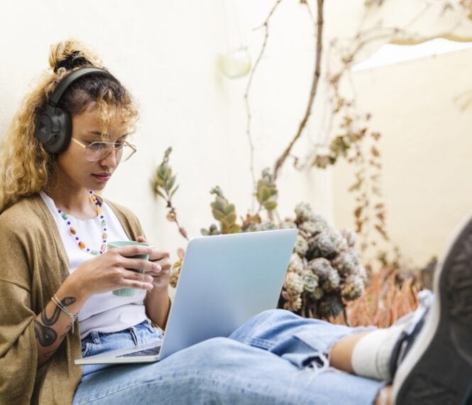 JBL atualiza a família Tune com lançamento de fone de ouvido com cancelamento de ruído e áudio Hi-Res 2 JBL