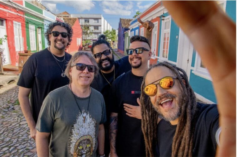 Celebrando 25 anos, Maskavo anuncia show em São Paulo e releitura de clássico em novo single 2 Maskavo
