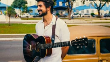 Gabriel Gonti lança clipe de Eu Vou, parceria com Deco Martins