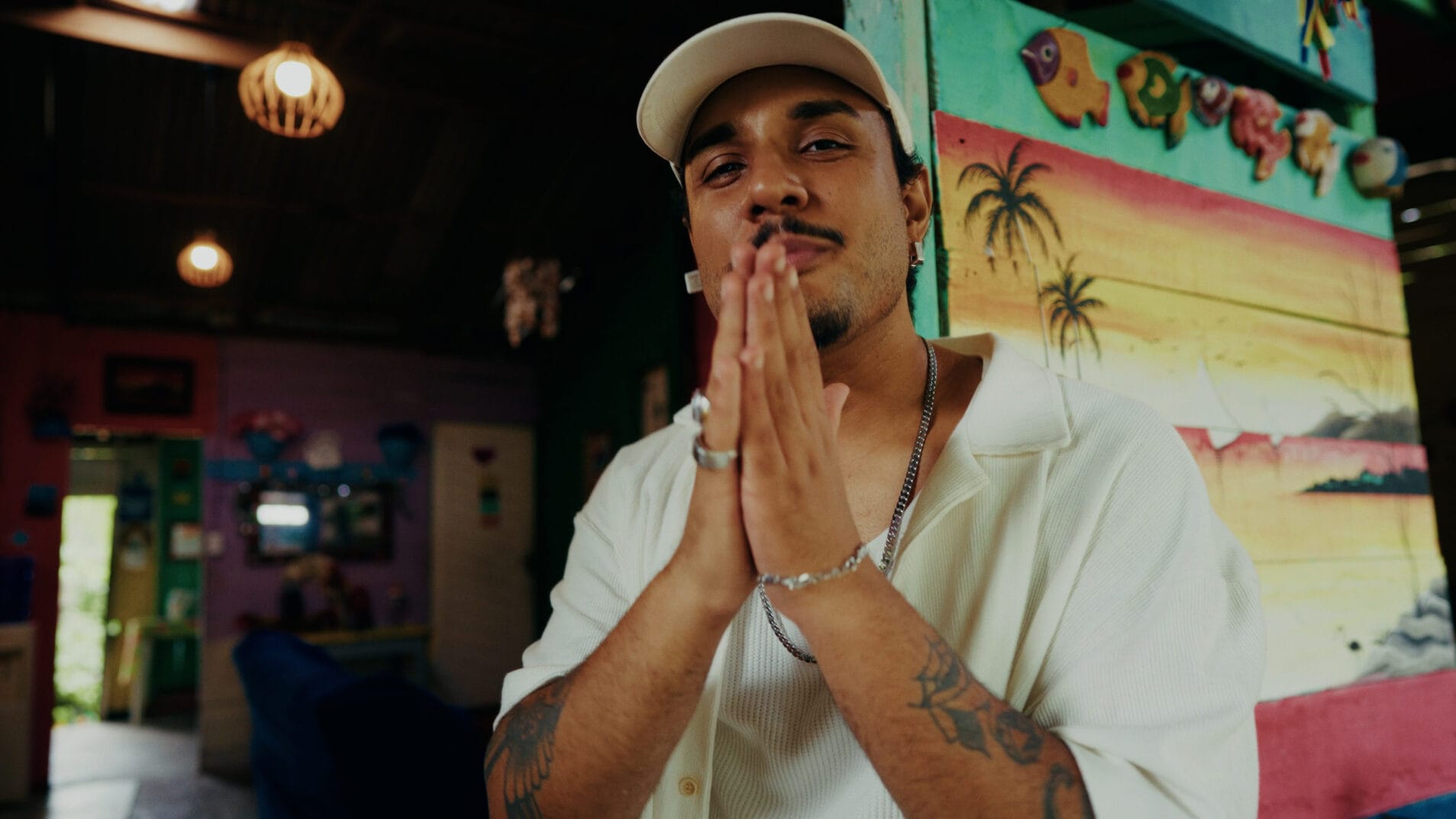 Gugs lança “Novo Dia” e antecipa fase que mistura reggae, espiritualidade e estética urbana 1 Gugs jpg