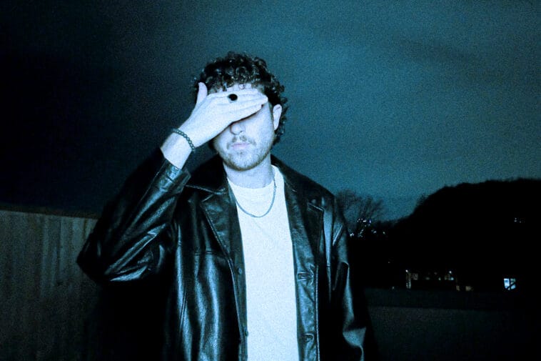 ARK IDENTITY, de Toronto, Abraça a Energia Crua do Rock Alternativo dos Anos 90 em Novo Single “Social Dopamine” 2 ARK IDENTITY