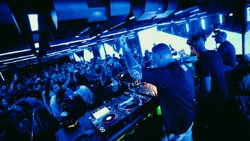 Após jogo do Brasil, partida continua na pista- Freak Chic recebe Ratier e M-High no D-EDGE SP