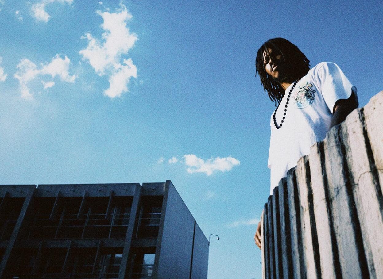 Rapper inglês radicado no Brasil, KNYTRO inicia novo capítulo musical com KNYTRO