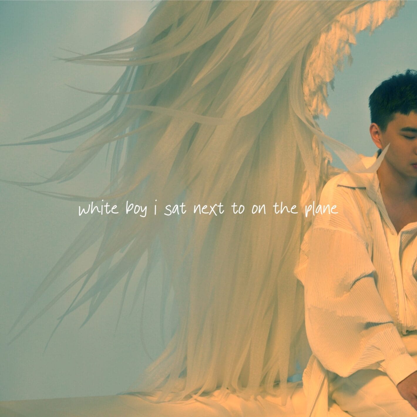 Kiey transforma um encontro perdido em poesia pop minimalista no single “white boy i sat next to on the plane” 1 prod_track-files_577888_album_cover_Kiey-white-boy-i-sat-next-to-on-the-plane-album_cover