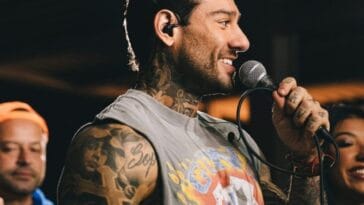 Lucas Lucco lança Deu Rock, álbum com 12 clássicos do rock dos anos 2000 no piseiro