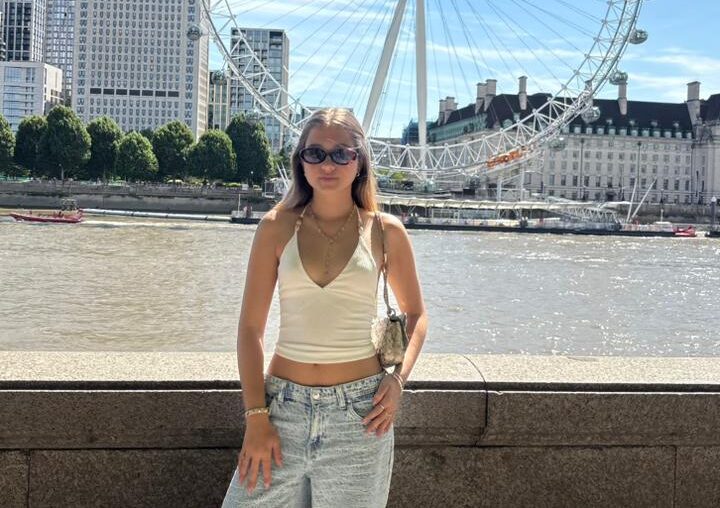 Sofia Schaadt troca as férias no Brasil por uma temporada de estudos e descobertas em Londres