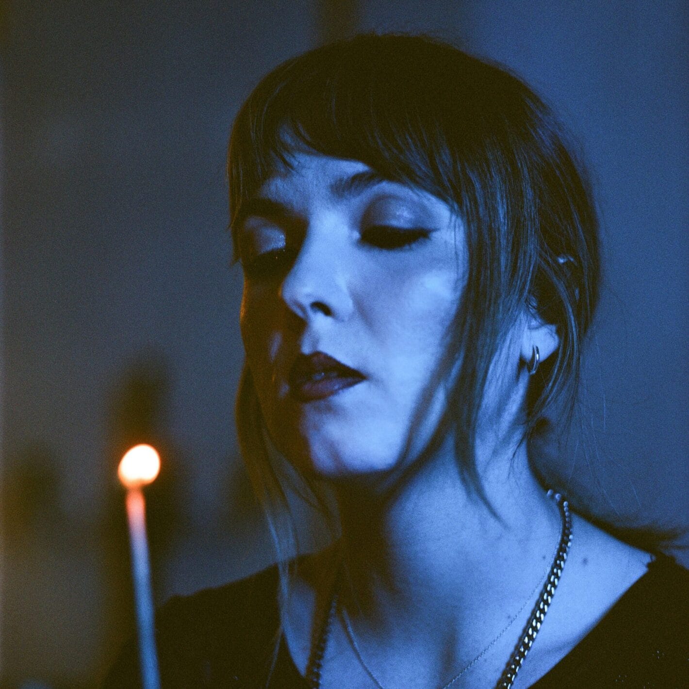 Indigo V inicia nova fase da carreira com o single prod_track-files_1822706_album_cover_Indigo-V-dont-play-album_cover